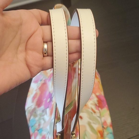Kate Spade Grant Street Jules Floral Tote - Picture 4 of 7